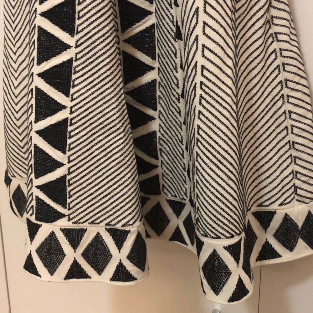 Parker White Geometric Print Dress - Picture 3 of 6